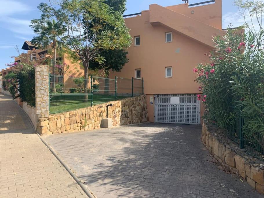 Schoenes Penthouse Mit Meerblick Pura Vida Bahia de Casares Екстериор снимка
